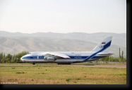 Antonov AN-124 Russia-Douchanbe-03avr2008-DSC_0009.jpg